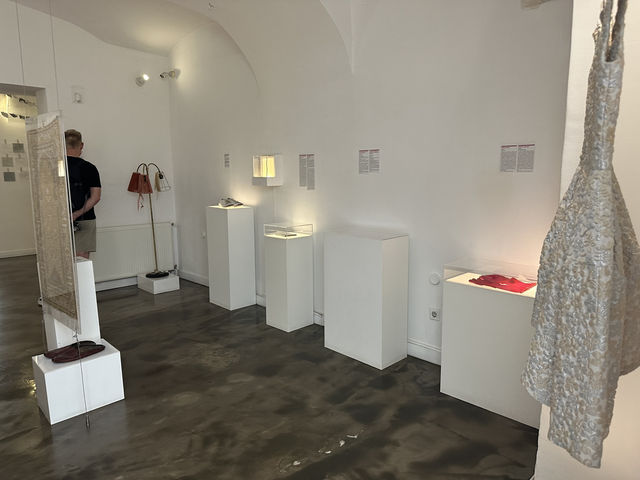 【Museum of Broken Relationships｜失恋の博物館】 世界で唯一？“別れ”をテーマにした博物館