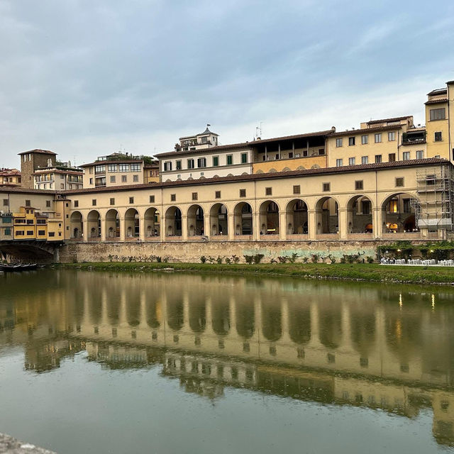 🎨 “Stone and Sky: A Daydream in Florence”