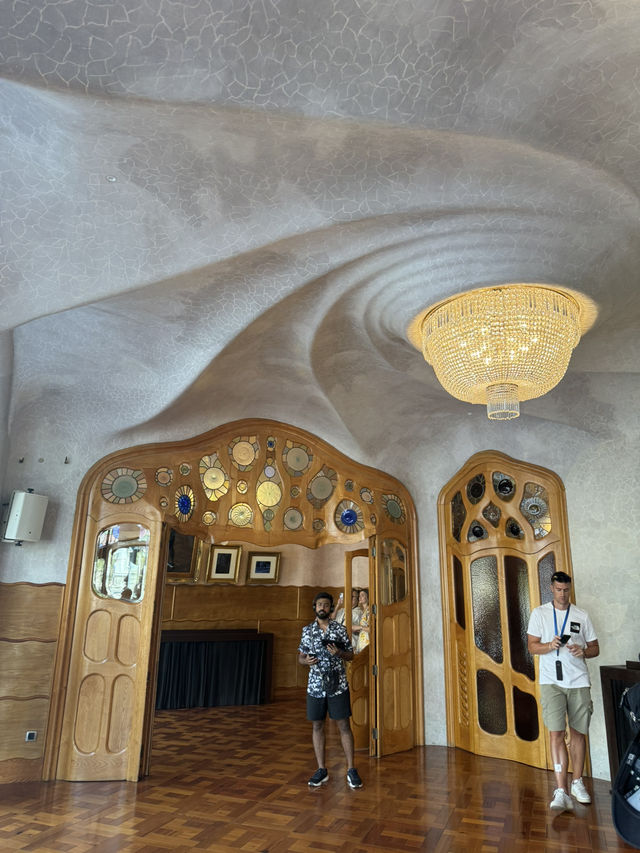 Barcelona’s Liquid Jewel: Casa Batlló