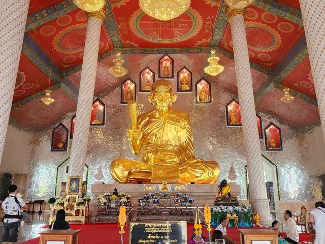 วัดตะโก (หลวงพ่อรวย ปาสาทิโก)