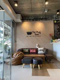 The Plug Space มานั่งคิด นั่งคุย นั่งชิลได้หมด