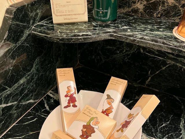 香港迪士尼樂園酒店（Hong Kong Disneyland Hotel）