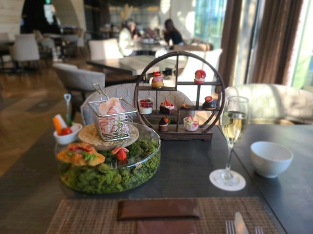 MEDI(メディー) cafe 딸기 초콜릿 애프터눈티