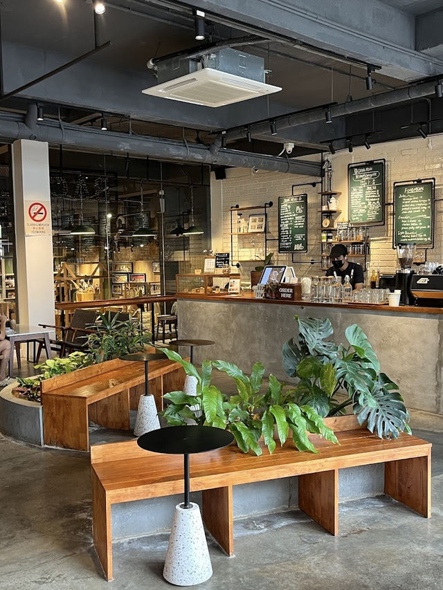 Backlane Coffee, A Hidden Gem in Malacca’s Jonker Street 