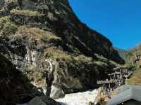 Breathtaking Beauty at Tiger Leaping Gorge