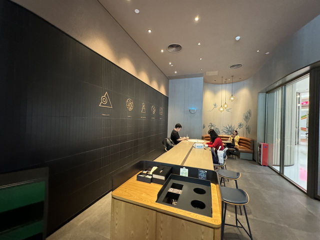 A Brew Above: Exploring Guangzhou’s Luxe Starbucks Reserve at Star Plaza