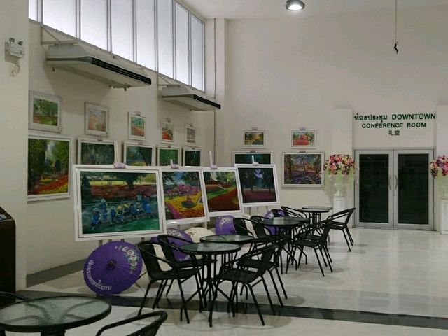 ชมงานศิลปะ @Downtown Gallery เชียงราย