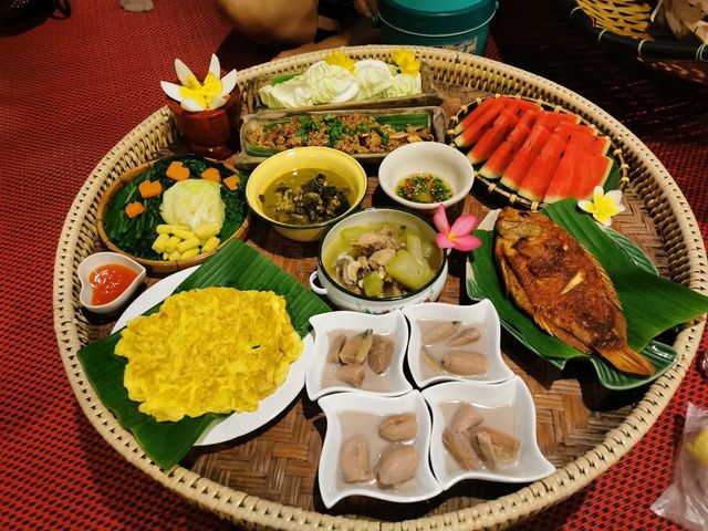 บ้านนาต้นจั่น สุโขทัย