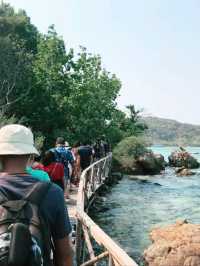 🏝️ เกาะขาม ชลบุรี – น้ำใสไล่เฉด ฟีลมัลดีฟส์เบาๆ