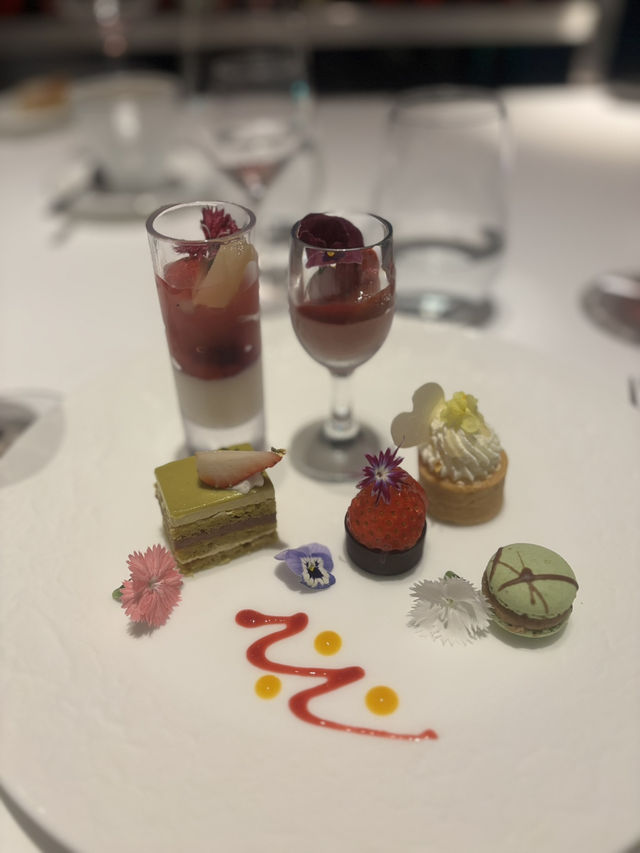 琉球ホテル　ファンダイニングMILANO ディナー