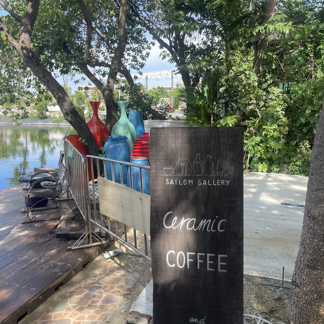 ร้านสายลม แกลลอรี่ บางปู คาเฟ่เซรามิก สมุทรปราการ