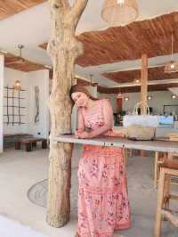 Kamari Cafe & Resort – เกาะล้าน