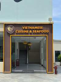 Dining with a View: Huong Bien's Seaside Charm