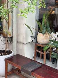 Connect Saigon Cafe