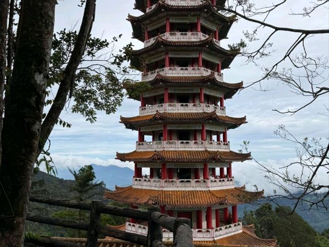 Mist & Majesty: Chin Swee Temple’s Mountain Retreat