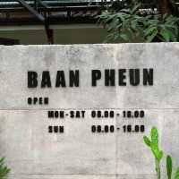 📍 Baan-Pheun “บ้านเพื่อน” – คาเฟ่มินิมอล