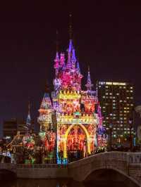 Lotte World Magic Island in Christmas attire