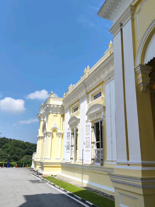 Sultan Abu Bakar State Mosque