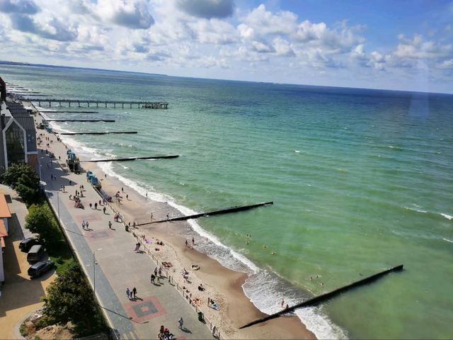 Waves, Wind & Weekend Feels on the Zelenogradsk Promenade