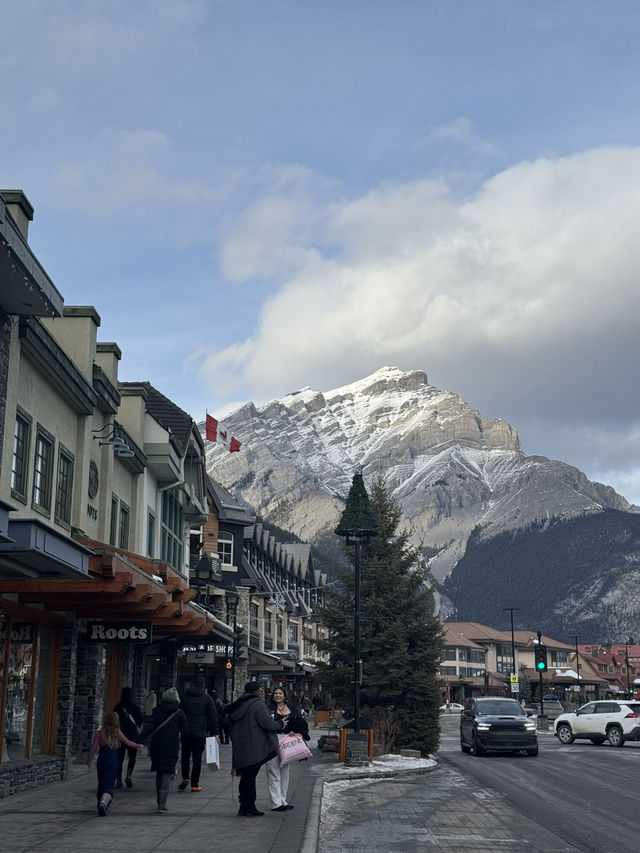 무더위를 이겨내기! 여름에 다시보는 겨울의 BANFF 🏔️