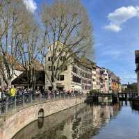 Strasbourg  เมืองสายน้ำสุดคลาสสิคแห่งฝรั่งเศส