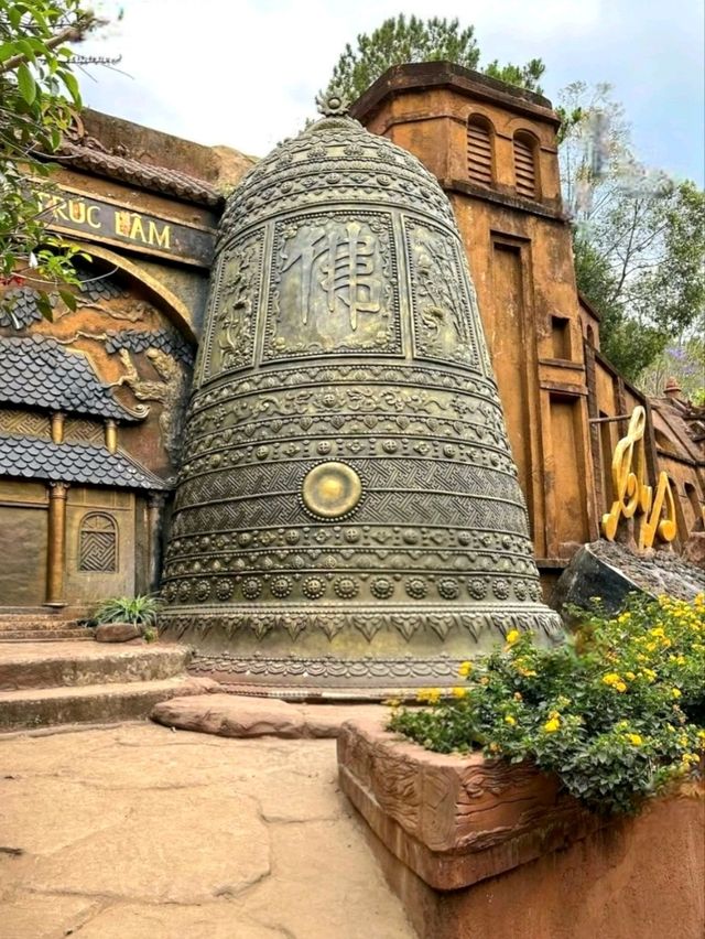 Faces in the Clay: Da Lat’s Dreamy Sculpture Park Clay Village