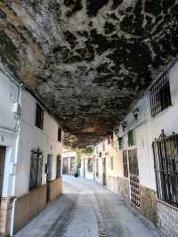 Rock Houses and Hidden Corners in Setenil de las Bodegas