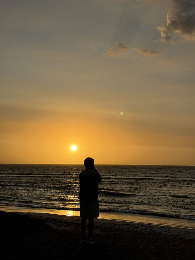 Golden Silence by the Sea — Discover Perth’s Hidden Sunset Gem 🌞🌊