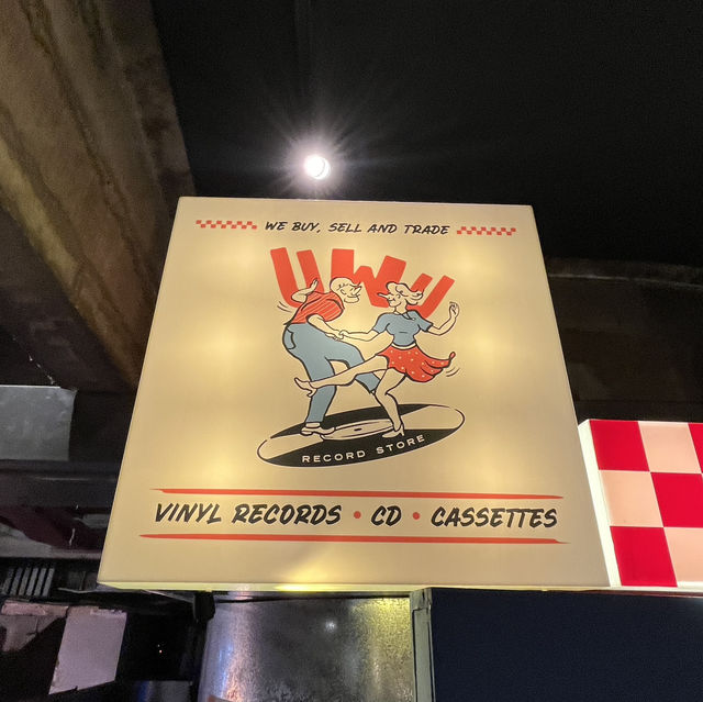 🎵 Vinyl Vibes at KLCC- Exploring KL’s Secret Record Shop