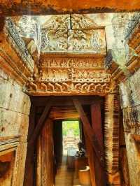 Wat Ek Phnom: A Crumbling Masterpiece of Khmer Glory 🇰🇭