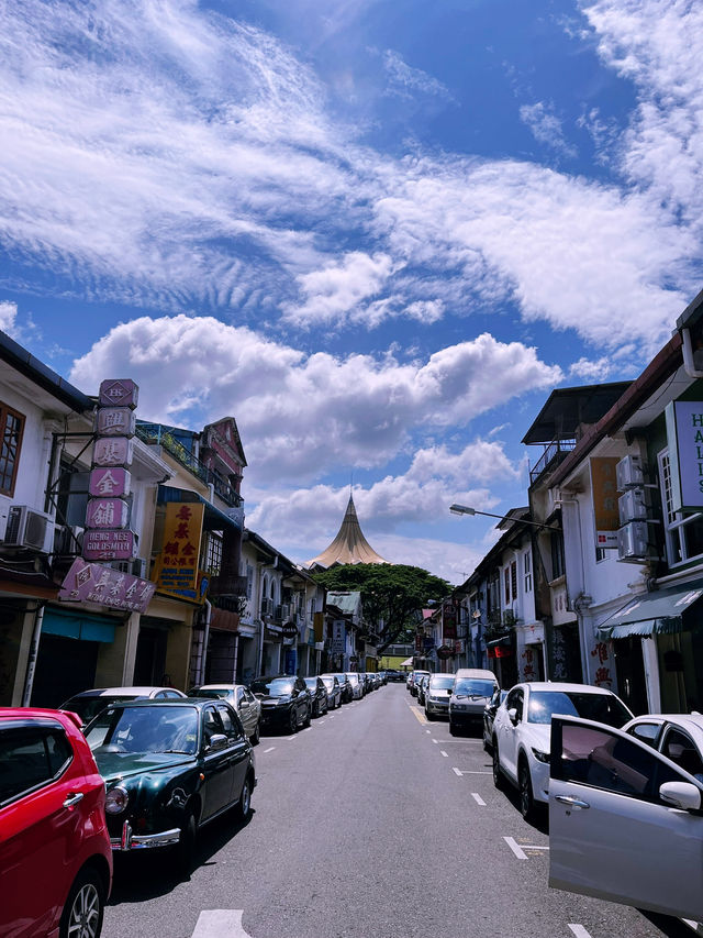Discover Carpenter Street: Kuching’s Living Legacy of Chinese Heritage 