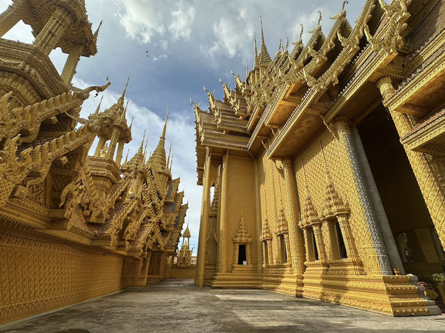 วัดสีทองแห่งพิษณุโลก