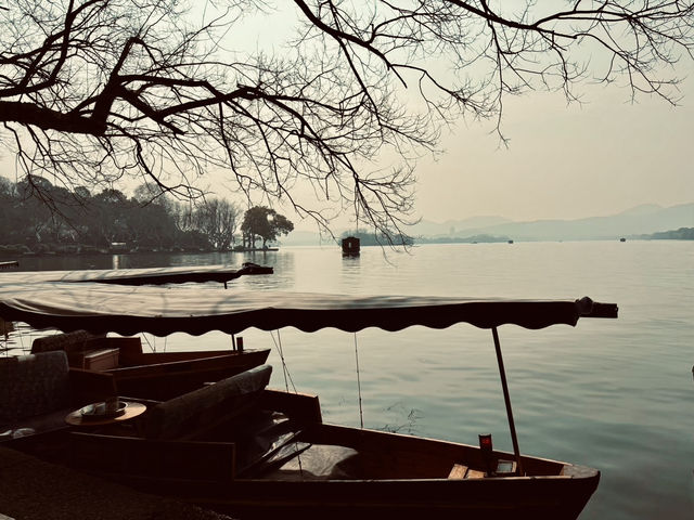 入秋的西湖:一湖秋水一城詩意 入秋的西湖:一湖秋水一城詩意