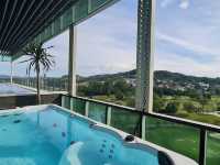 🏌️‍♂️ Spacious Luxury at Radisson Golf & Convention Center Batam