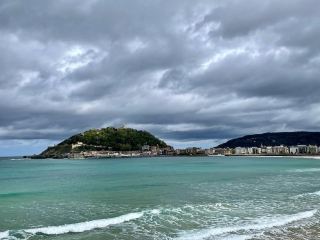 돈오스티아 산 세바스티안에서의 태양, 바다, 그리고 맛