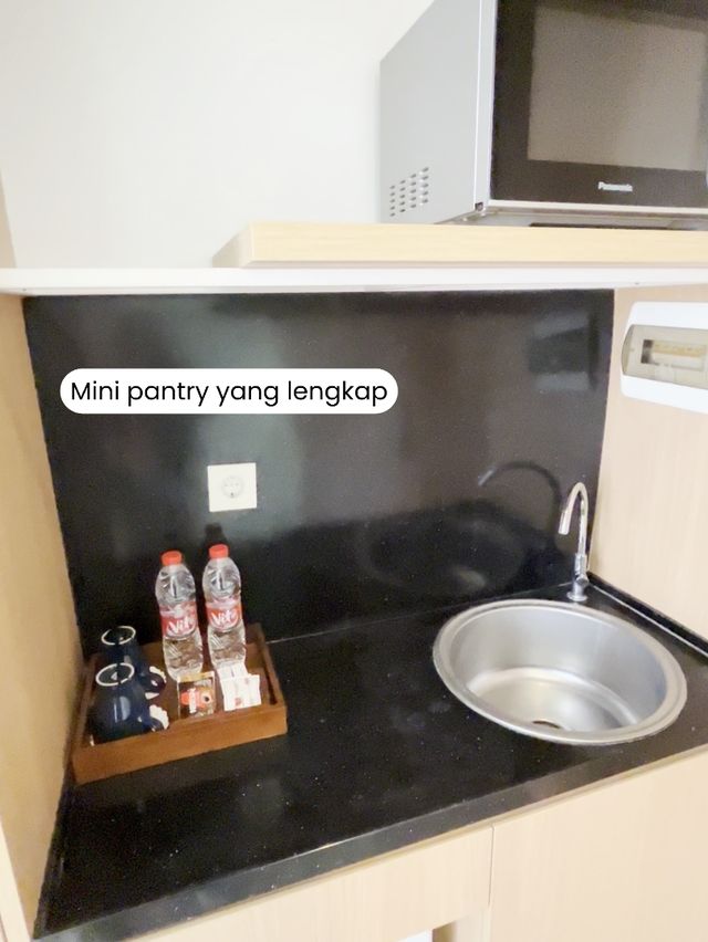 Aesthetic Staycation Spot di Benhil 🏙️✨ Aesthetic Staycation Spot di Benhil 🏙️✨