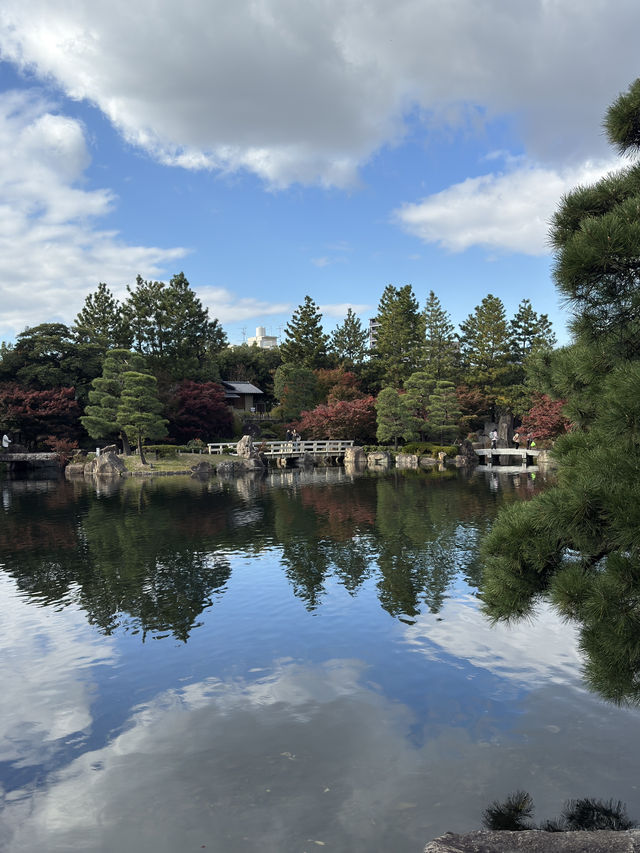 나고야의 단풍을 즐길 수 있는 정원