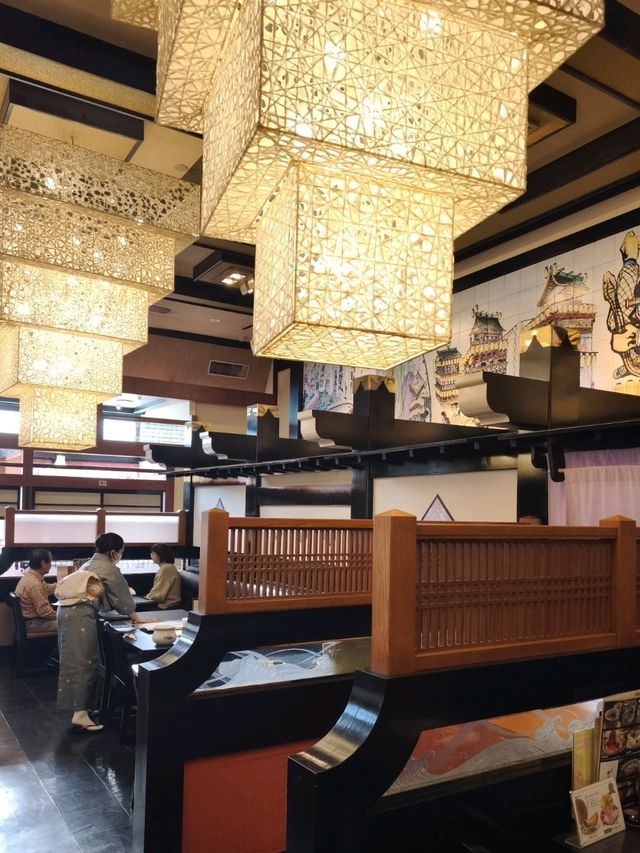 【甲羅】乃日式料理館,裝潢富特色,食物新鮮好味,服務更是一流! 【甲羅】乃日式料理館,裝潢富特色,食物新鮮好味,服務更是一流!