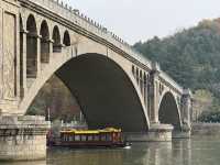 ประทับสุดขีด ที่ถ้ำหลงเหมิน เมืองลั่วหยาง