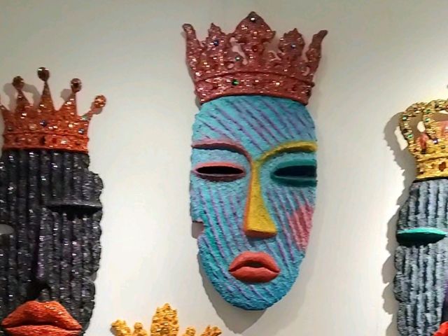 ชมงานศิลปะดีๆที่ชั้น 5 สยามพารากอนกันค่ะ