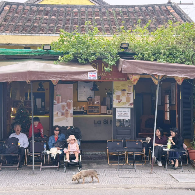 Hoi An: Lanterns, Ancient Streets & Coastal Eats – Your Wholesome Family Weekend 🏮🍜🌴 Hoi An: Lanterns, Ancient Streets & Coastal Eats – Your Wholesome Family Weekend 🏮🍜🌴
