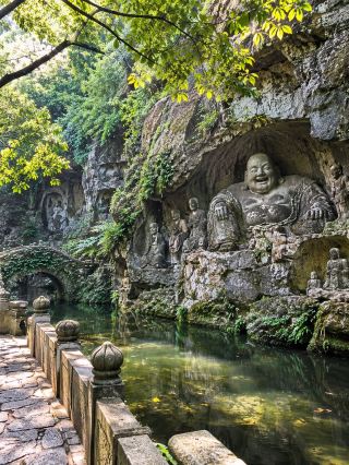 📍 Feilai Feng Mountain | Hangzhou, China 🇨🇳