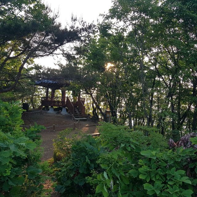 여행가는달 계룡산 자락 중 한 곳인 갑하산 등산 여행가는달 계룡산 자락 중 한 곳인 갑하산 등산