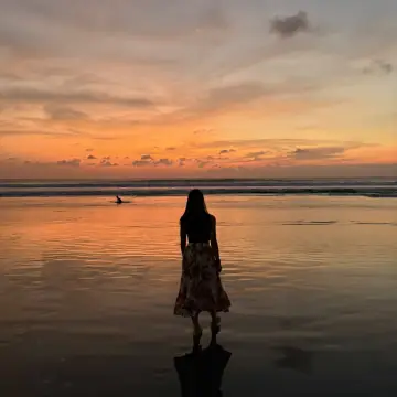 🏖️ Relax at Kata Beach, Bali! 🌊🌴