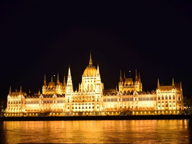 The magnificent Parliament of Budapest 🇭🇺