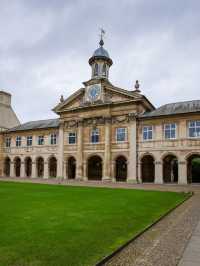 Steeped in academic charm 📖 Emmanuel College, Cambridge!