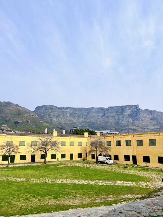 Castle of Good Hope – History Behind the Stone Walls 🏰