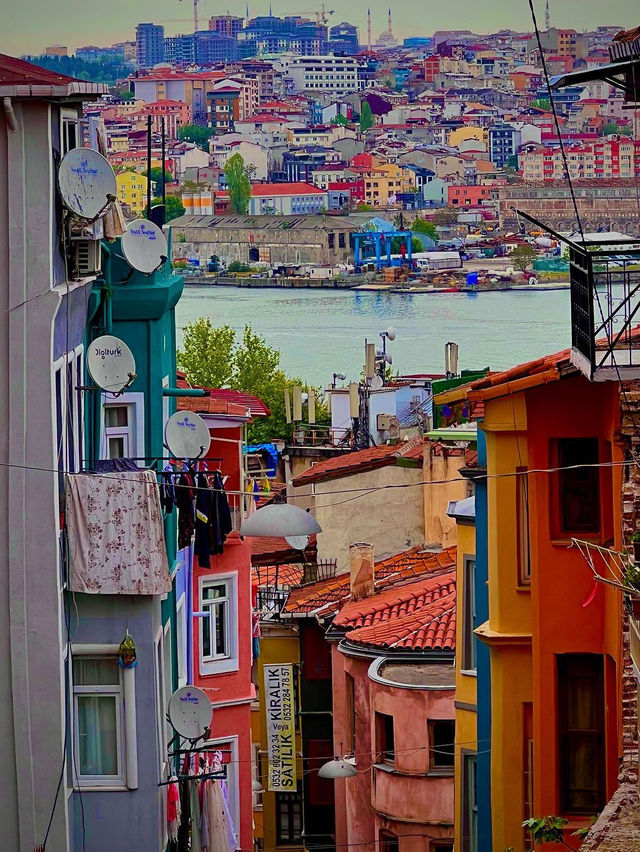 The colorful houses of Istanbul