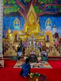 Wat Phra That Cho Hae — Golden Pagoda of Phrae