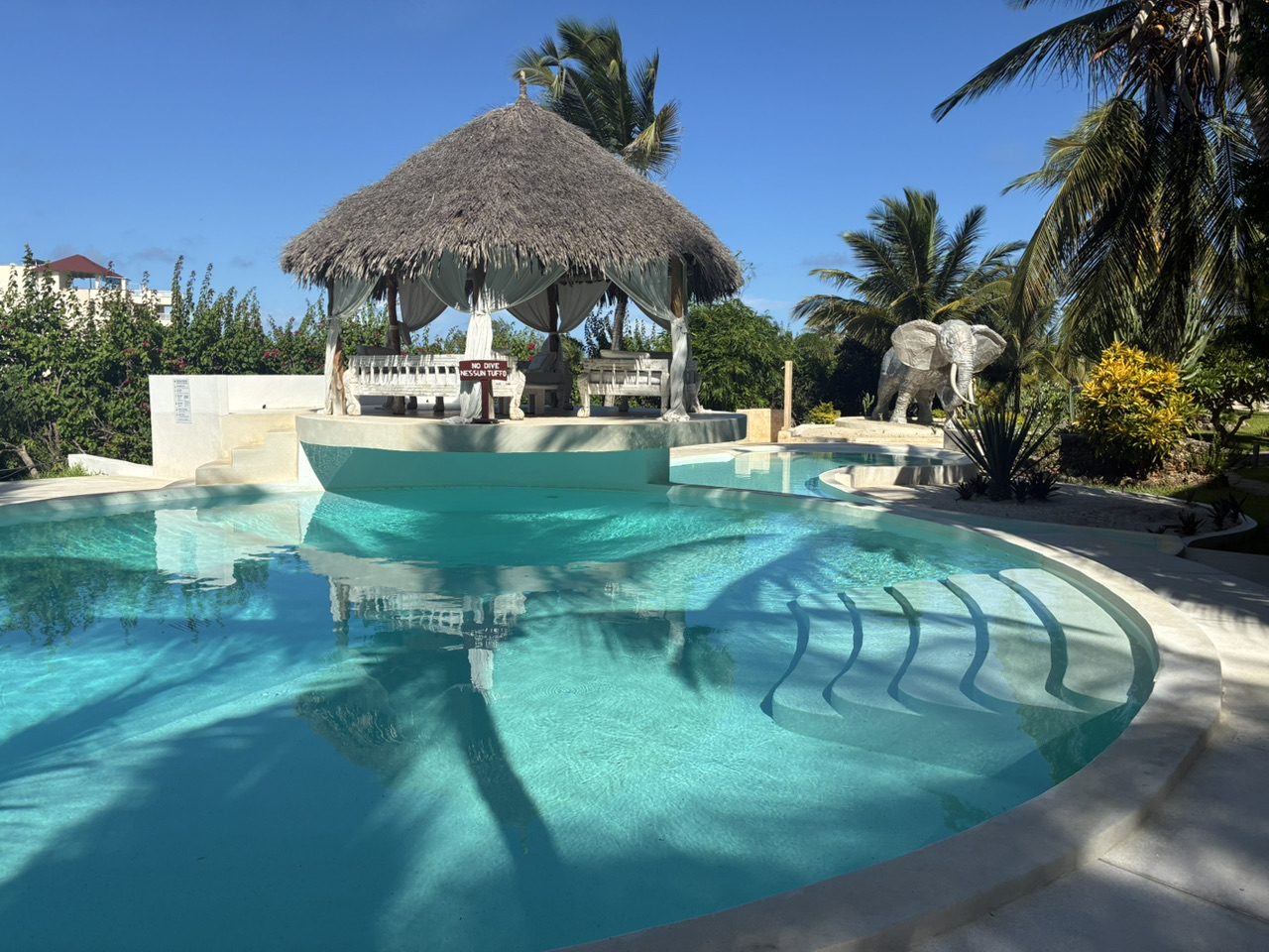 📅 Itinerary 
 Day1: She Chale 
 Day2: Mayungu 
 Day3: Watamu beach
 🏨 Accommodation Masaai Beach 
 🍴 Food Recommendations Fish
 📌 Tips 
